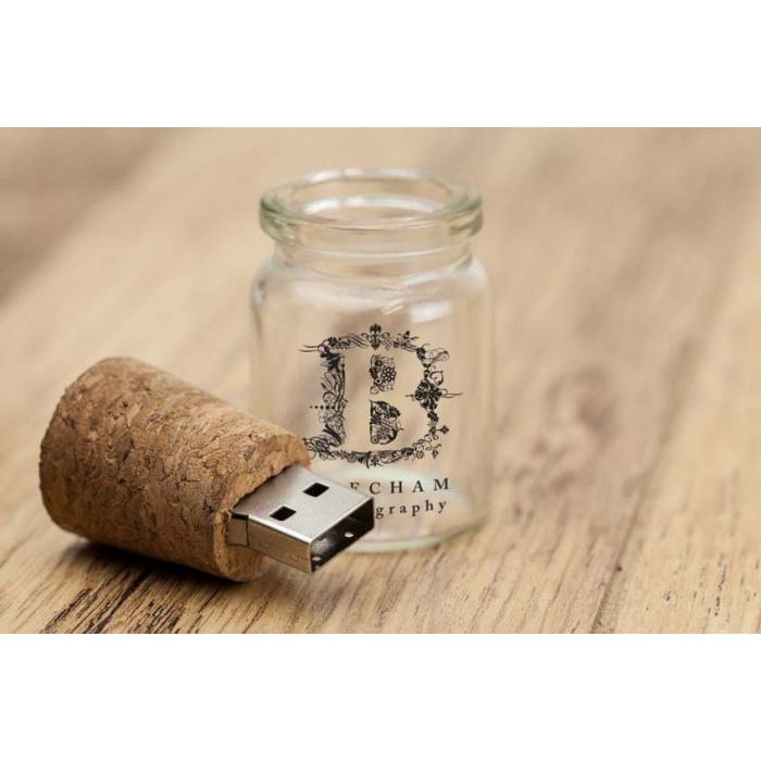 Branded cork USB