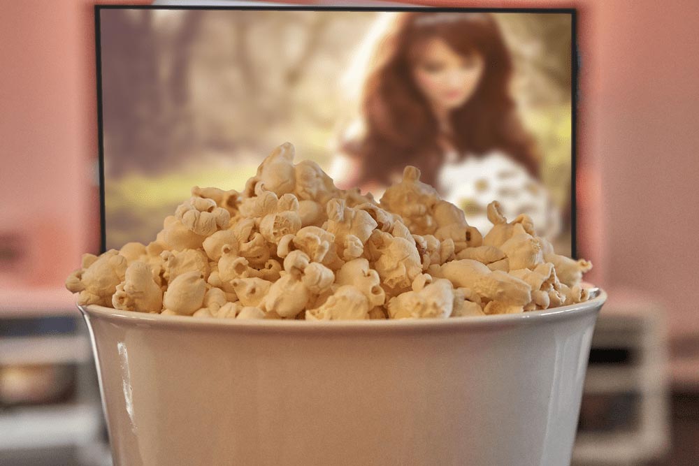 Pop corn bowl Videography Communication